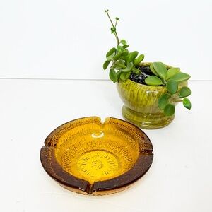 Vintage 1970s MCM Amber Glass Ashtray Mid Century Modern Sunburst Pattern